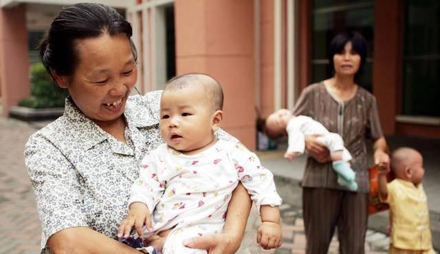 宝妈|爷爷奶奶真疼孩子吗?听嘴上说的没用,要看看他们的这些行为