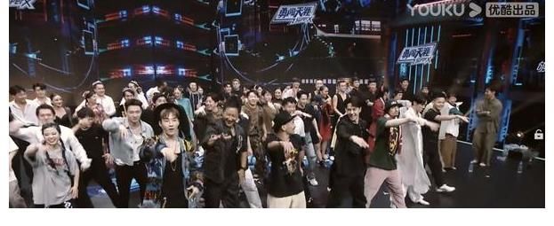 街舞剪辑遭吐槽,王一博粉丝还原现场,精华却被一剪没