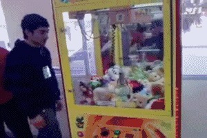 |搞笑GIF：花大价钱在网上买的 你们帮我看看是不是正品