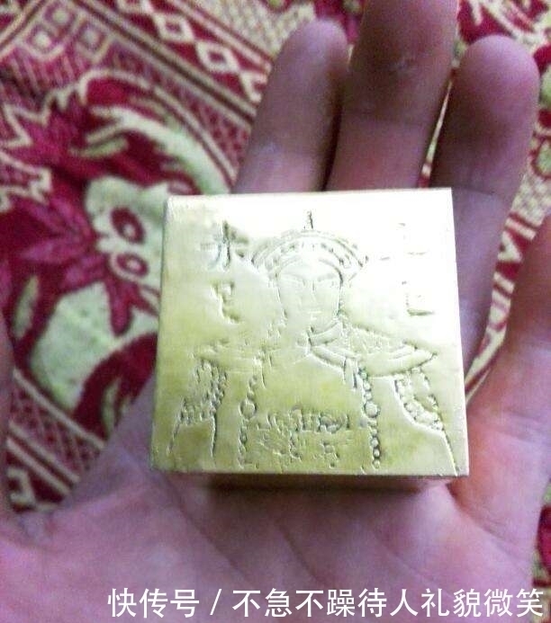 纯金|“大清金库上上赤足”是纯金的吗估价都是好几百万