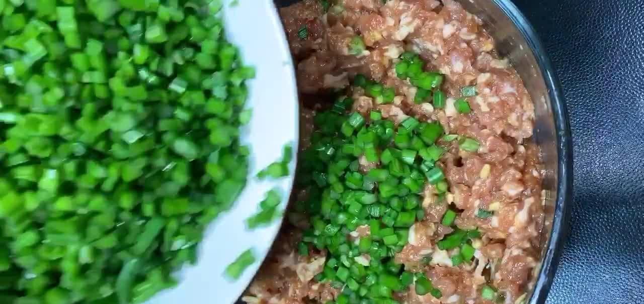 炸藕盒,面糊怎么调是重点,外脆里香,好吃停不下来