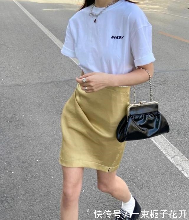 阔腿裤 今年流行的白T恤,配上这3款“清凉下装”,想不时髦显瘦都难