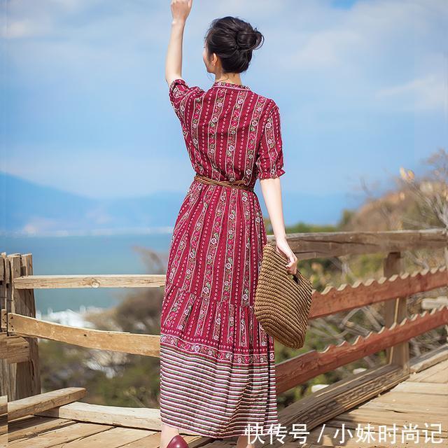 格子|清新婉约的连衣裙,这样穿让你够吸睛