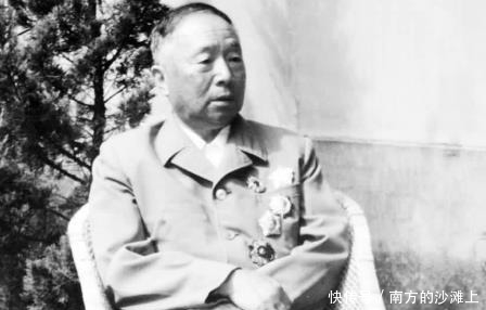 兴初家喻户晓,政委是谁55年授予什么军衔!