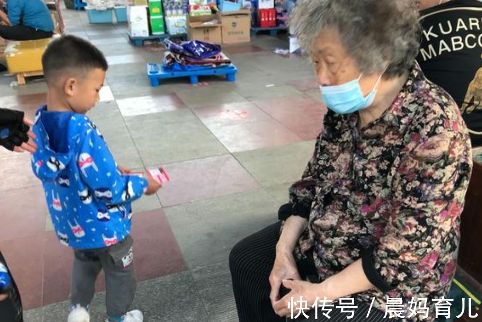 罗新华|爸爸带4岁儿子骑行5000余公里,妈妈以为2天就回家,看完家境不得不服