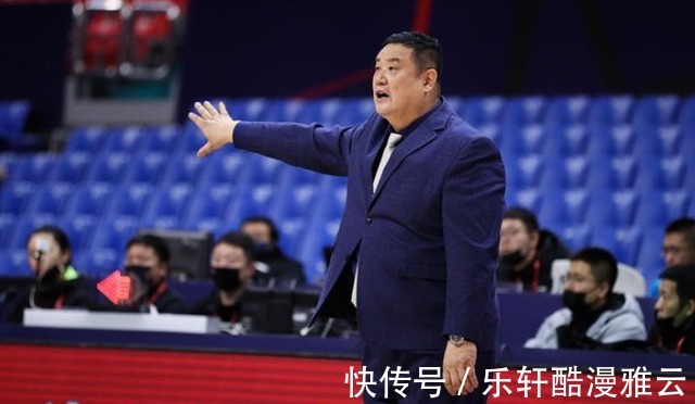 刷子|哈德森真老了,吉伦沃特真不行,一场惨败之后,山东男篮该醒醒了