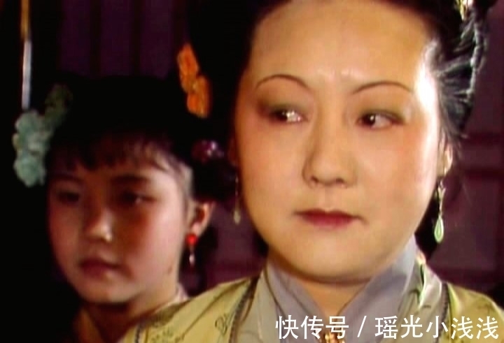 亲姑|被骗被用被抛弃，最惨莫过王熙凤！有个狠毒亲姑真是酸爽到家
