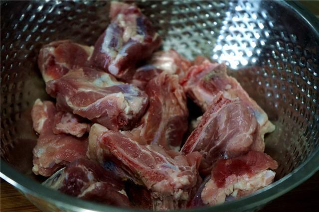 凉爽早立秋,周末贴秋膘这道菜必上桌,解馋又下饭,孩子吃不够