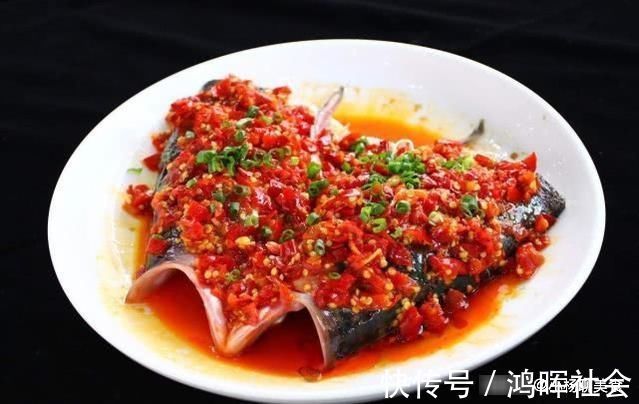 步骤|做剁椒鱼头时,很多人省略了一个步骤,所以做出的鱼头不入味