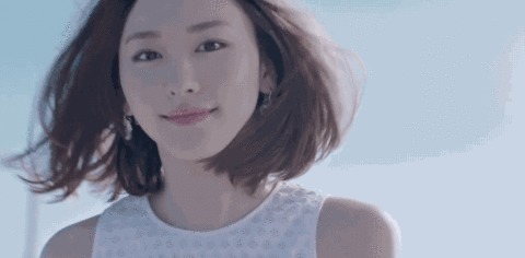 蓬松感 脸大脸圆女生三种发型要避开，不仅显胖更显丑，尤其是遮脸的发型