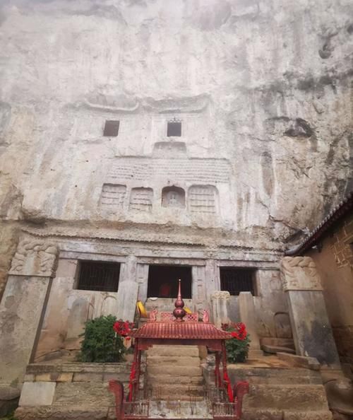 太行深处的悬崖古寺，凿了60多年才建成，至今已有400年历史