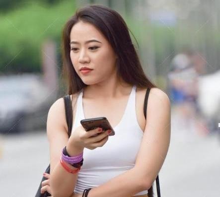 cpm 酷系风格的打底裤来喽,酷感十足还保暖,简单好学