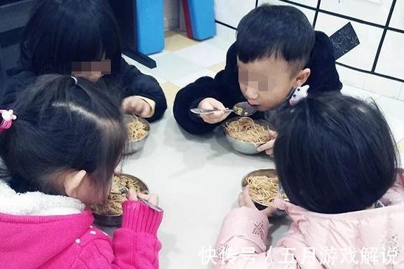 进食|小儿积食怎么办,想缓解其实并不难,这些常识父母提前要知晓