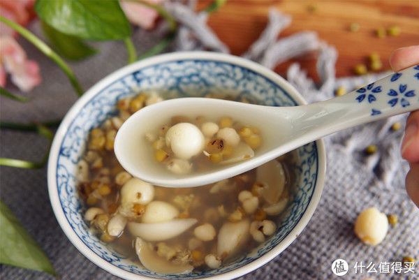 银耳|节气美食 篇二十四：立秋前后，推荐8种“营养降燥汤”，应季而食身体好，简单营养