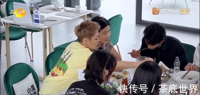 黄晓明早饭只吃一根面条,宁静一番狂怼太敢说了,周也真是神助攻