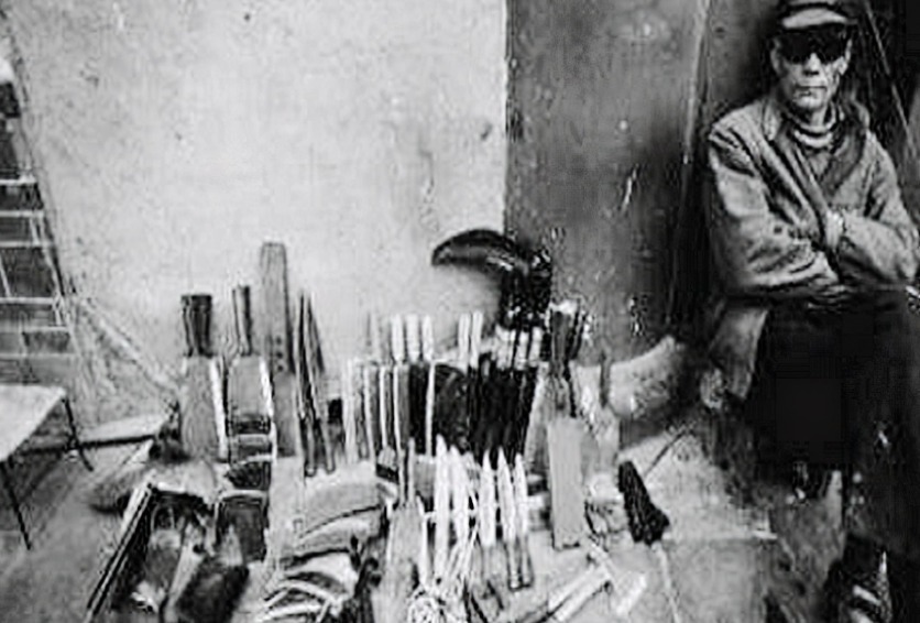 外地人&30年前,那些卖刀不收钱、留下预言的“赊刀人”,到底什么来头