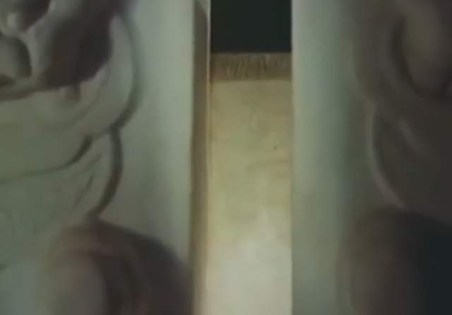 考古专家！考古人员发掘定陵，竟用木板制作出拐丁钥匙，巧妙地打开了陵门