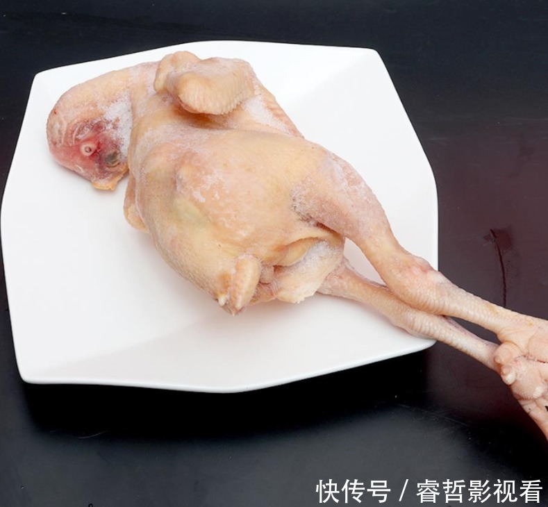 爱吃鸡肉的看看,4个部位没营养没好处,尽量别吃,但很多人爱吃