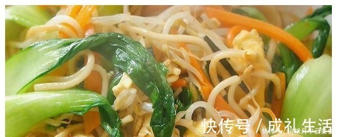 大厨教你在家做炒面，实在太香了，看着都好吃，先收藏了！