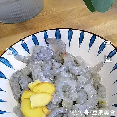 海虾|做法简单零失败的八个月以上宝宝辅食虾滑两吃