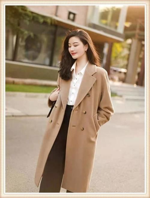 永不过时的“驼色系”，讲究女人必学的穿搭，无论年龄多大都适用