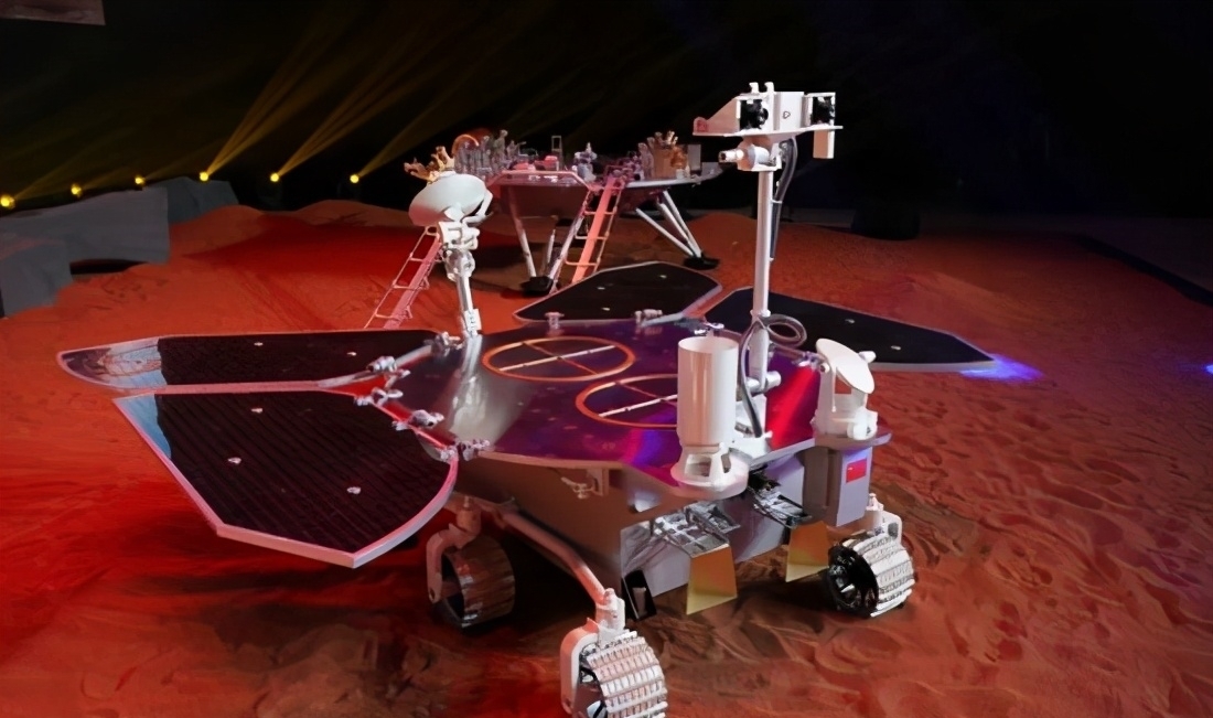 197天的等待!中国首张火星照片公开,但表面为何不是红色的?