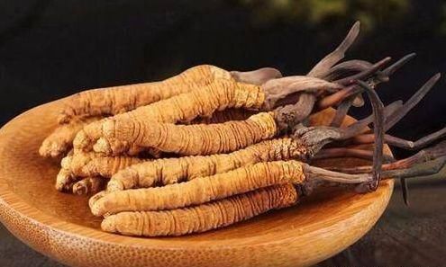 女人不想显老，多吃以下食物，清理肠胃，增强免疫力，谁吃谁健康