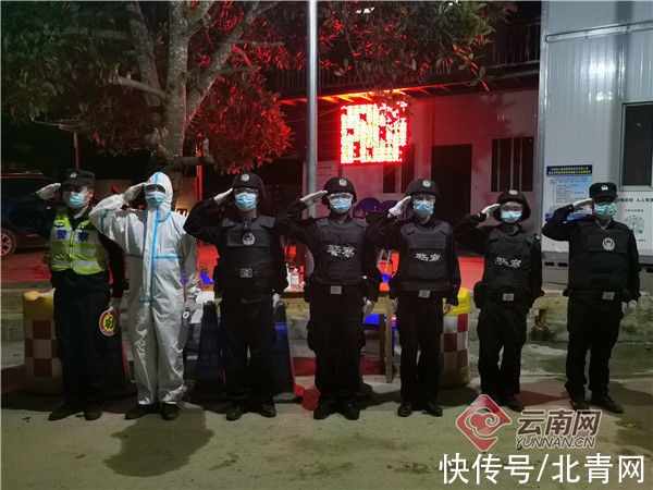 国庆|国庆我在岗｜“藏青蓝”同框“中国红”戍边民警守边不打烊