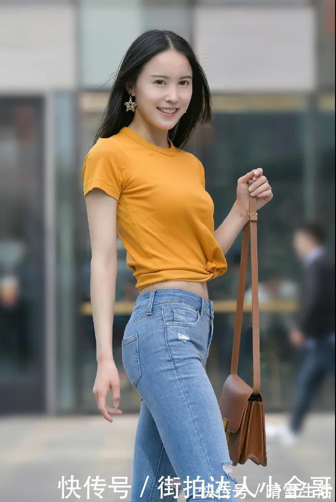 可爱|街拍:长发披肩、温柔可爱、穿着时尚的大美女