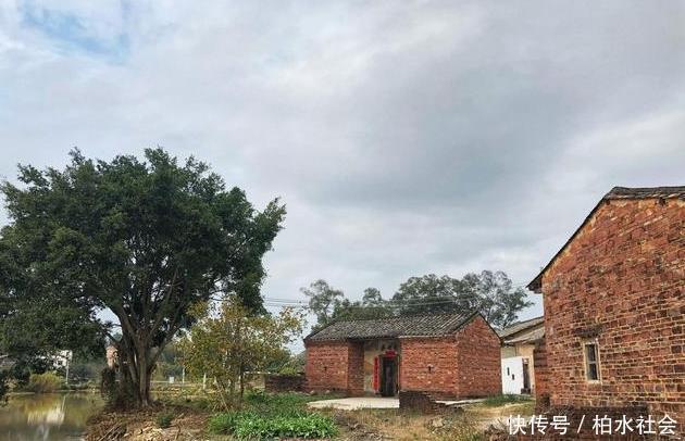 屋后|俗语“门前坟,屋后水”,到底是何意重点在后半句