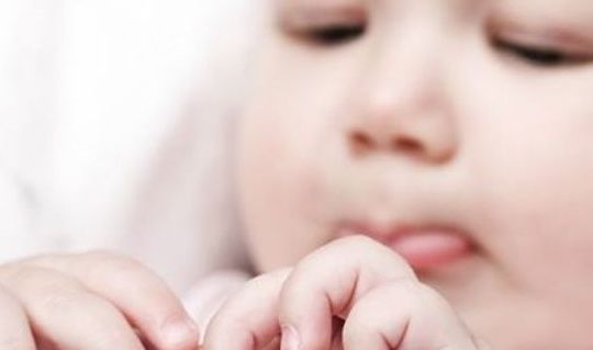 手指甲|“新生儿”多久可以剪手指甲？这段时间不能剪，宝妈们做对了吗？