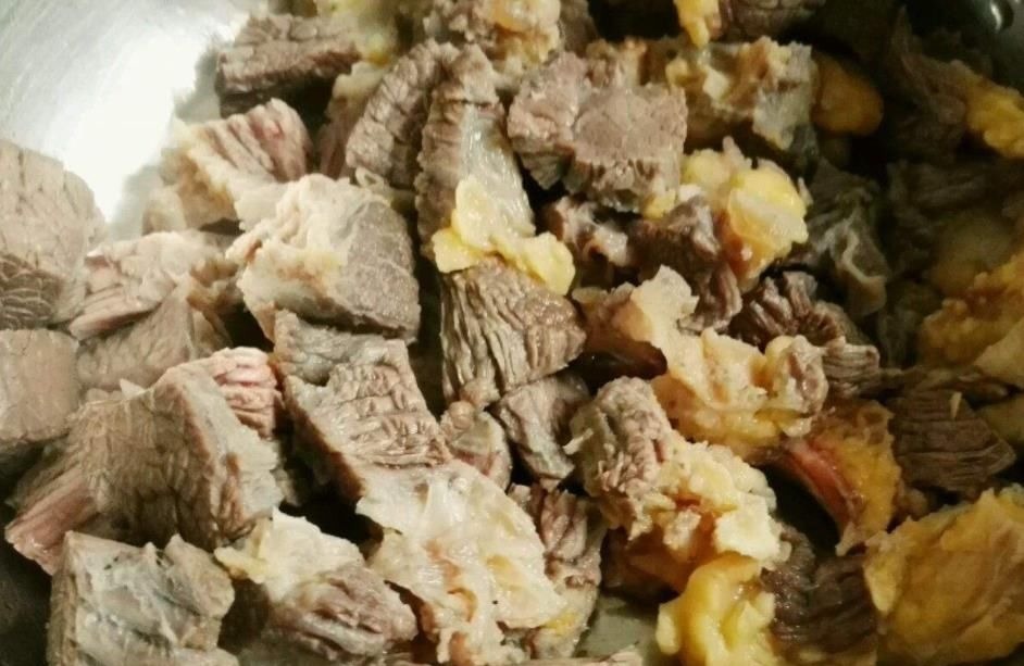 炖牛肉,多放点这东西,软烂入味不塞牙,不用高压锅时间节省一半