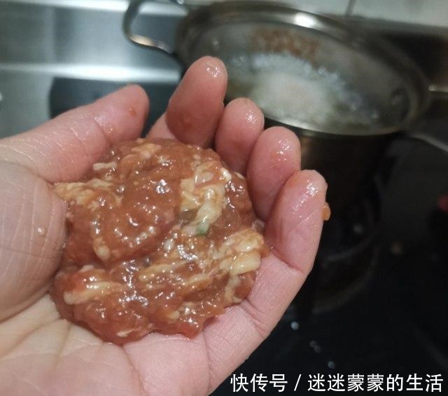 红烧狮子头,肉香四溢,美味下饭