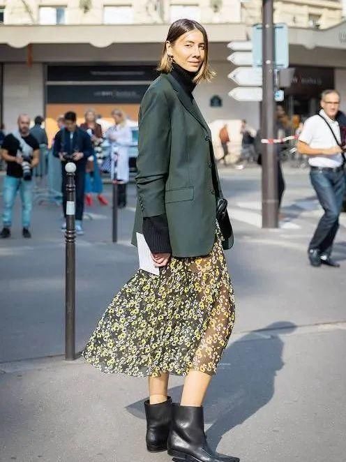 裙子＋短靴，这个季节你一定要学会的搭配