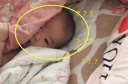 爸爸带娃睡觉,娃却“丢了”,找到娃的一瞬间,宝妈脸都绿了