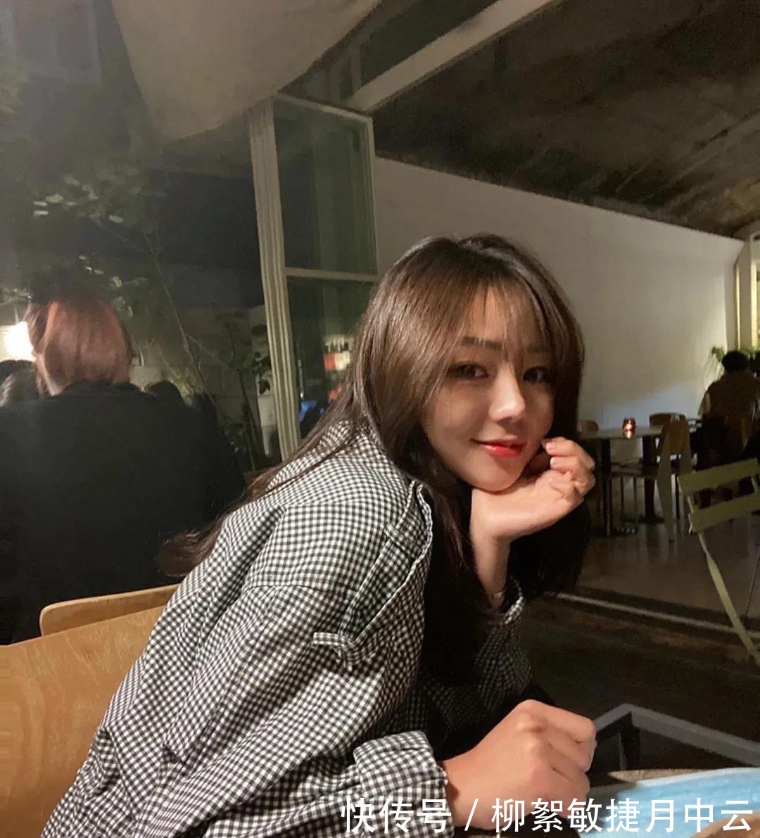 颜值|120斤健身女晒照片，颜值身材强烈反差，微胖身材真是yyds