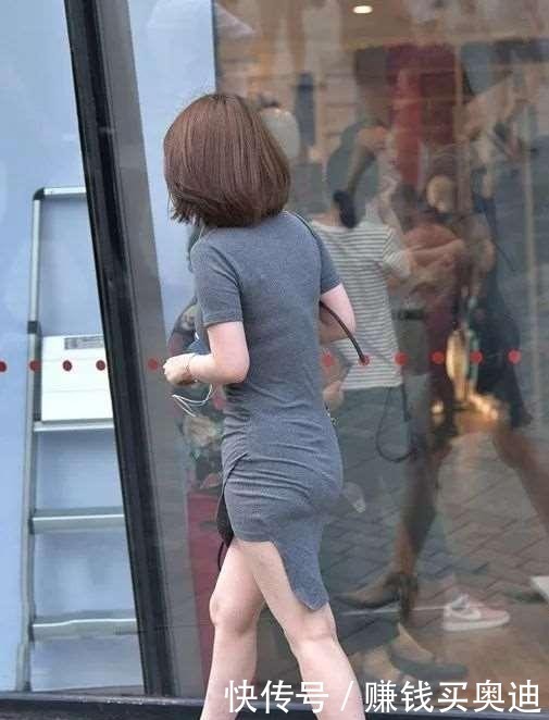 牛仔裤|连衣裙展现休闲的慵懒气息,彰显个性气质造型,又着感舒适随意