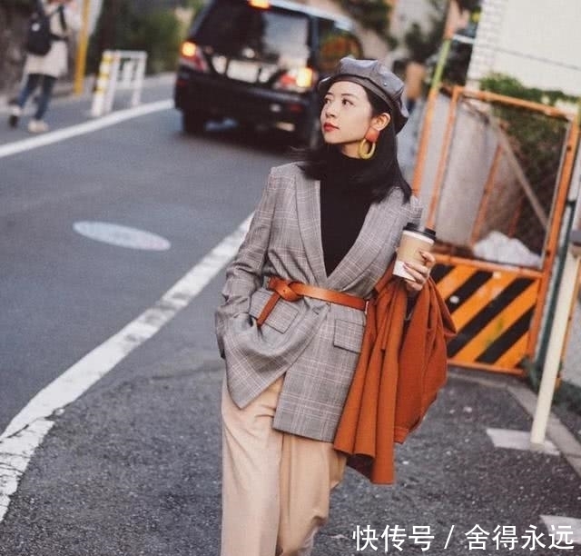 真正会穿的女人,春天穿西装不会配小脚裤,看三木就知道了!