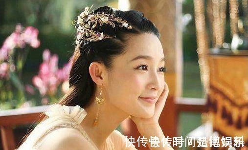 洛瑾!宠文她是王府唯一嫡女,出生时全城櫻花绽放,9个哥哥排队宠!