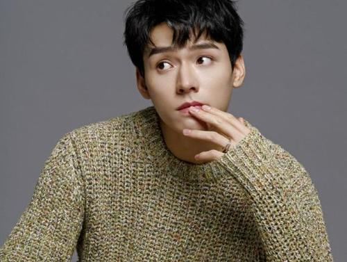 山河令|龚俊扑街12部剧后，凭借《山河令》一夜爆红，工作室却频频作妖