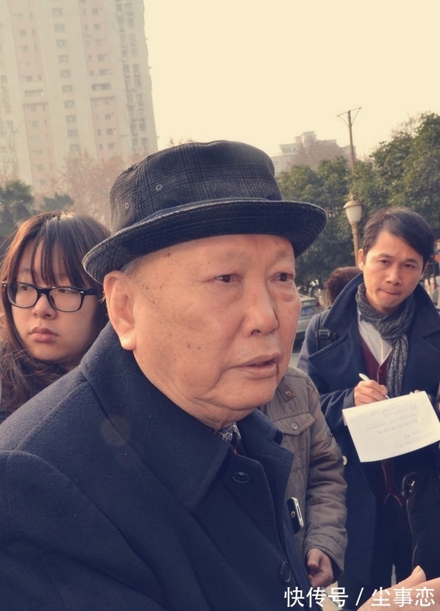 先生|中国第一位书法教授，书法写得太“蛮横”，欠缺静气