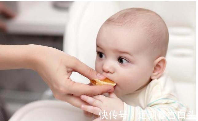 放屁|新生儿总爱放屁除了消化不良外,还有几个原因,不妨提前了解