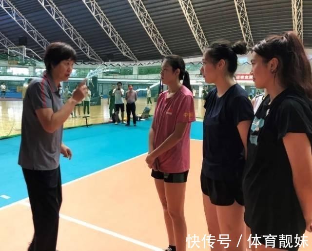 女排|中國女排迎來好消息！郎平重新出山執(zhí)教，為女排發(fā)展再添新助力