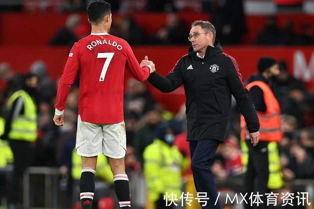 萨勒尼塔纳|英超直播:C罗与朗尼克闹翻了!剩半个赛季干瞪眼?