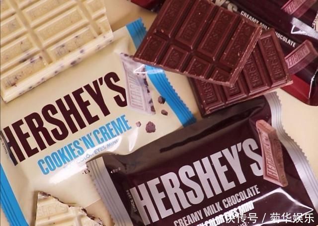 看上去好好吃的巧克力眼影，撕开包装的那一刻我差点咬上去