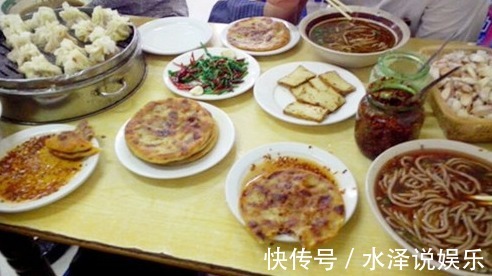 早餐|新婚第二天,婆婆6点钟起床做的早餐,跟想象中的差别太大了!