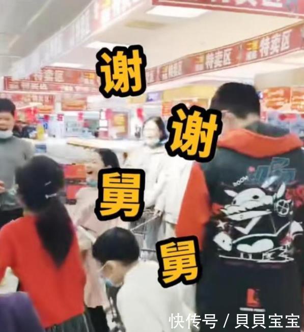 “豪横舅舅”带8个外甥过假期,吃饭排队出门,一顿能吃6斤米