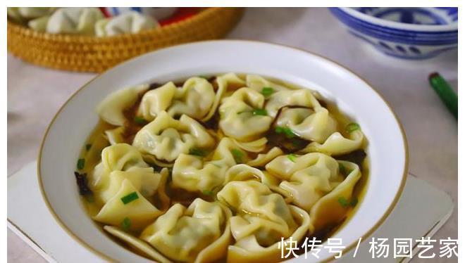 多汁|春天尝鲜,韭菜白菜靠边站,这两种食材正当季,鲜美多汁,别错过