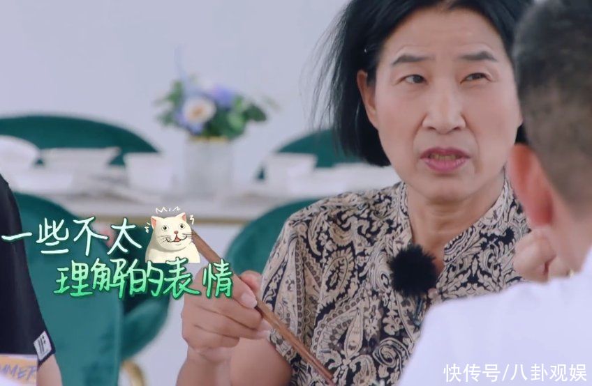 中餐廳|黃曉明為減肥太自律，學(xué)女明星只吃一根面條，寧?kù)o當(dāng)面吐槽太作