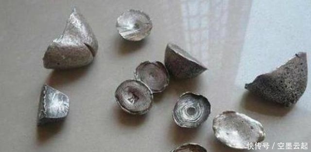 流通货币!古代的银子真的亮闪闪?真面目让人“尴尬”,黑乎乎,全是牙印